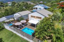 Location villa piscine vue mer Vieux Habitants Guadeloupe_Vue ensemble