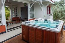 Villa en location avec jacuzzi - Vue d'ensemble