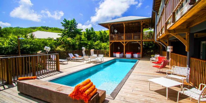 French Coco Hotel de charme Trinité Martinique vue piscine collective