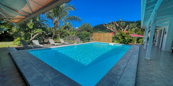 Location Villa 6 personnes Deshaies Guadeloupe-piscine