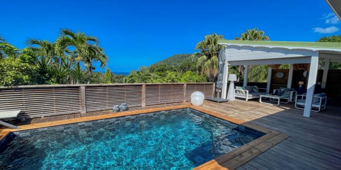 Location Villa 3 chambres Deshaies Guadeloupe-piscine