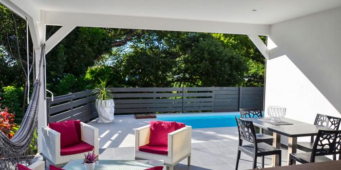 Location-villa-piscine-Deshaies-Guadeloupe_vue d'ensemble