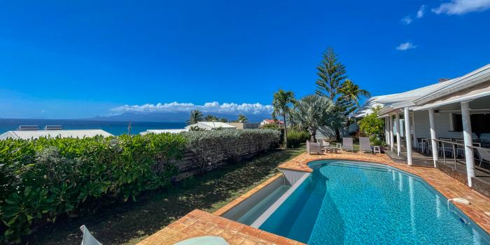 Location Villa 8 personnes Le Gosier Guadeloupe-piscine
