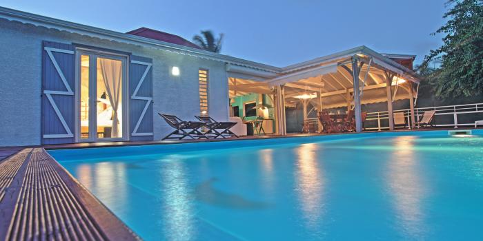 Location villa 7 personnes avec piscine au Gosier Guadeloupe 