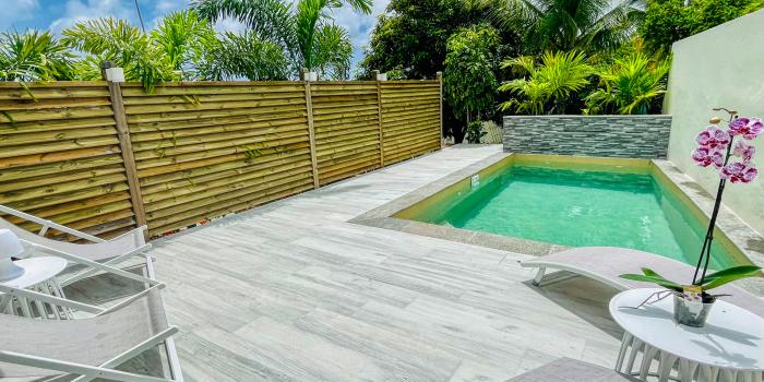 Location villa Le Moule Guadeloupe-piscine
