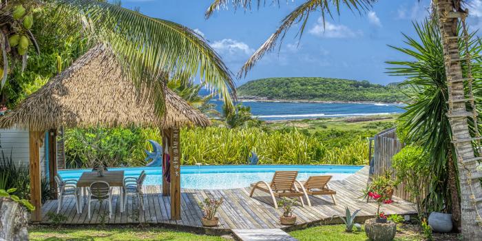 Location villa piscine accès et vue mer Le Moule Guadeloupe_exterieur
