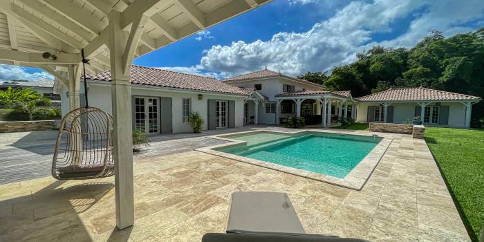 Villa Petit Bourg avec piscine - Vue ensemble