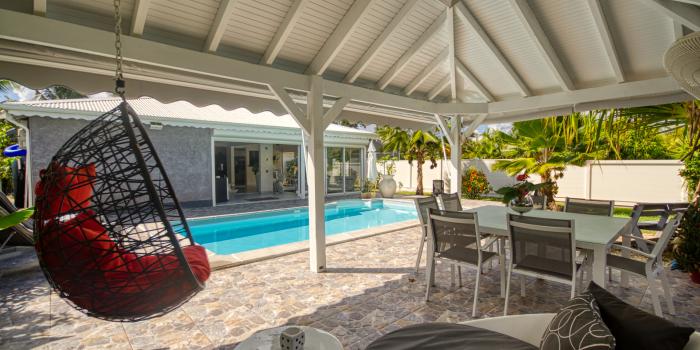 Location villa Guadeloupe Sainte Anne 3 chambres 6 personnes avec piscine proche plage