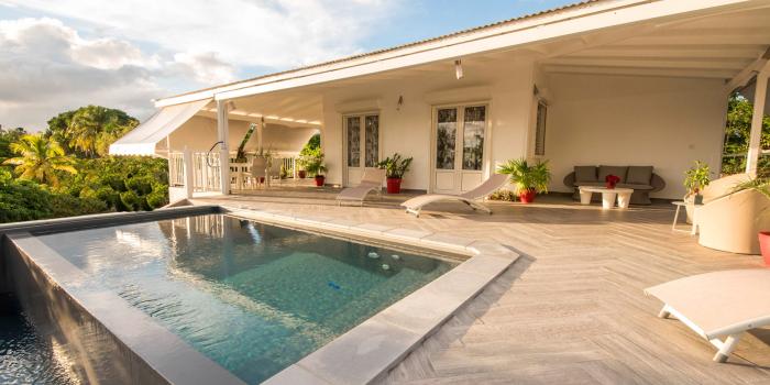 Villa avec piscine à louer en Guadeloupe - Vue d'ensemble