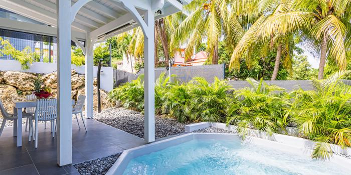 Location villa 2 chambres piscine proche plage Ste Anne Guadeloupe - Piscine