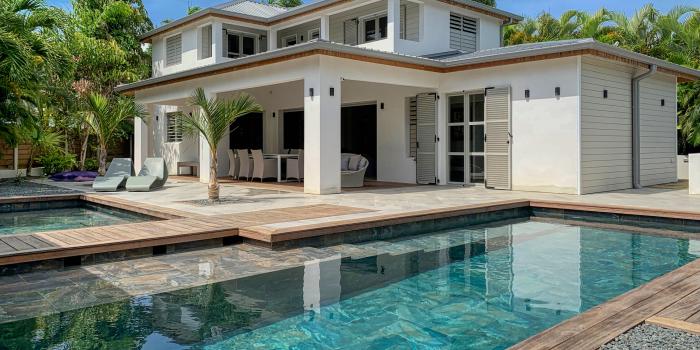 Location villa 4 chambres pour 8 personnes avec piscine à Saint François en Guadeloupe - villa Manzana 