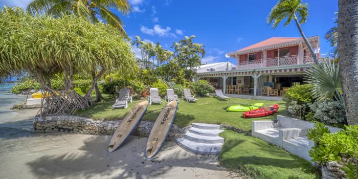 Location villa pied dans l'eau Saint François Guadeloupe_acces plage