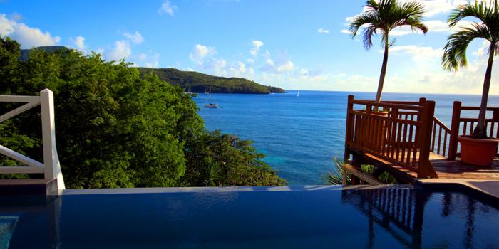 Location villa Martinique belle piscine vue mer