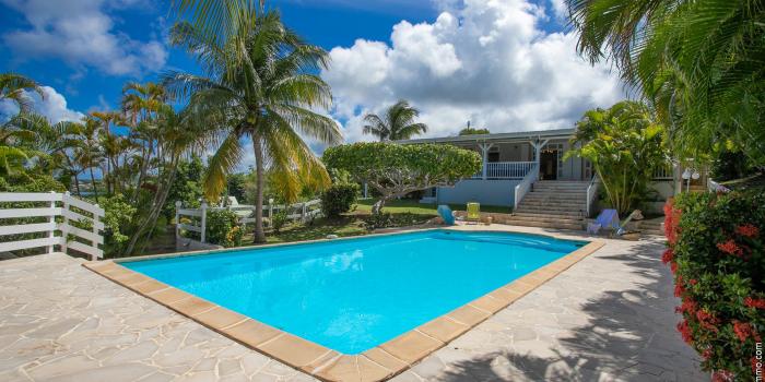 location villa martinique avec piscine