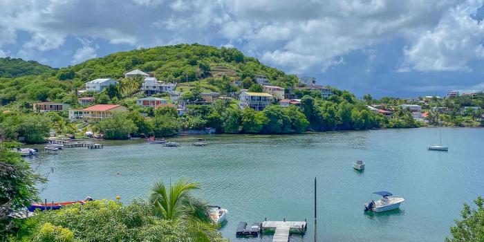 location de villa 5 personnes Martinique vue mer et piscine 