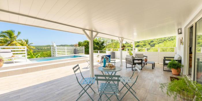 location bungalow piscine sainte anne martinique_la piscine