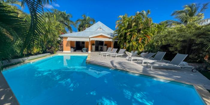 Location-Villa-Saint-François-Guadeloupe-piscine