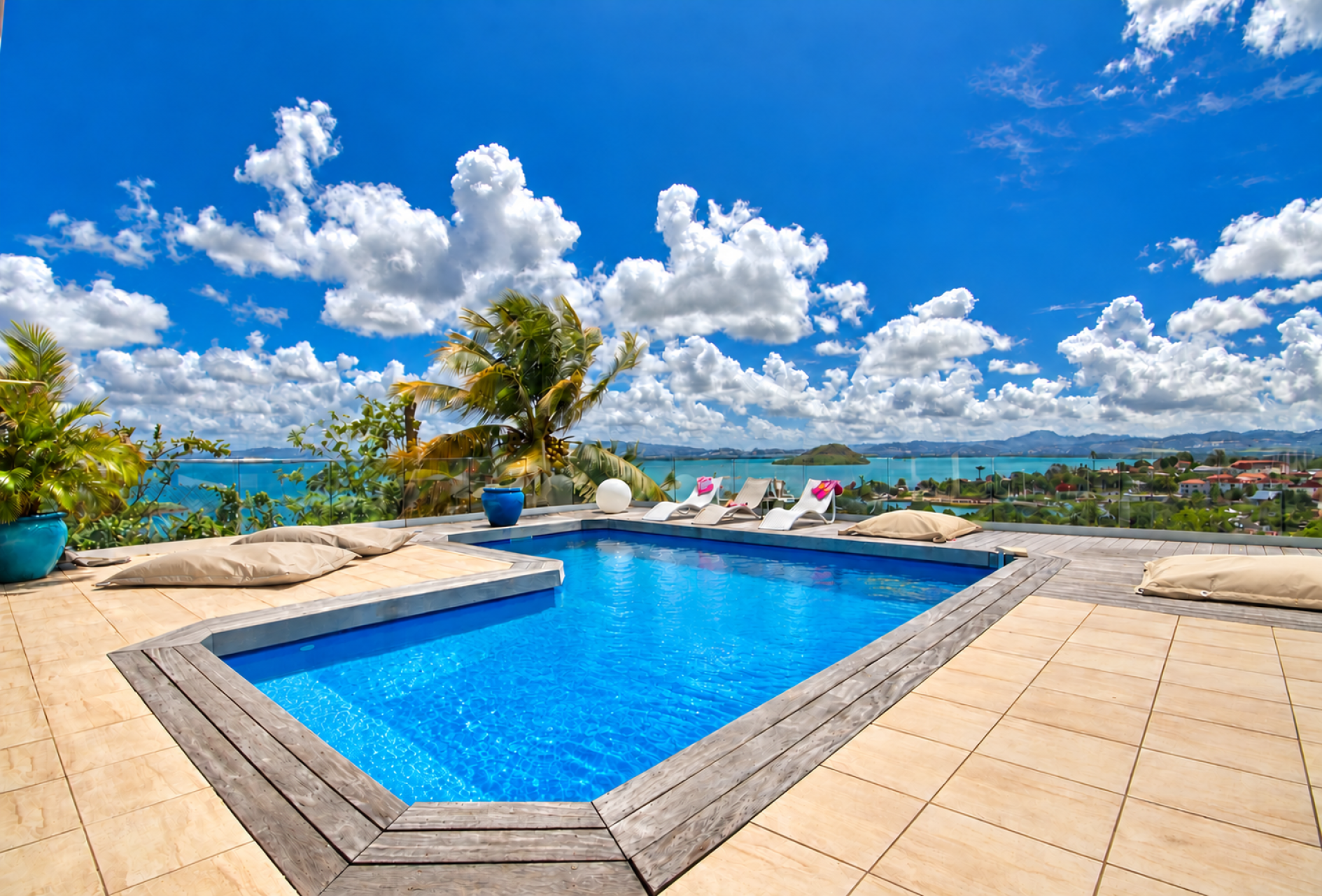 POOL(2)