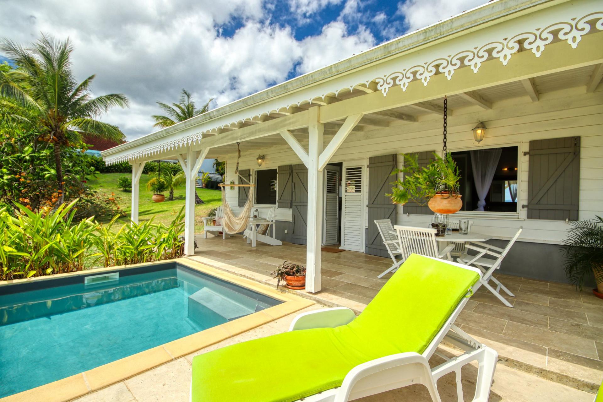 Location-bungalow--luxe-Martinique-Terrasse