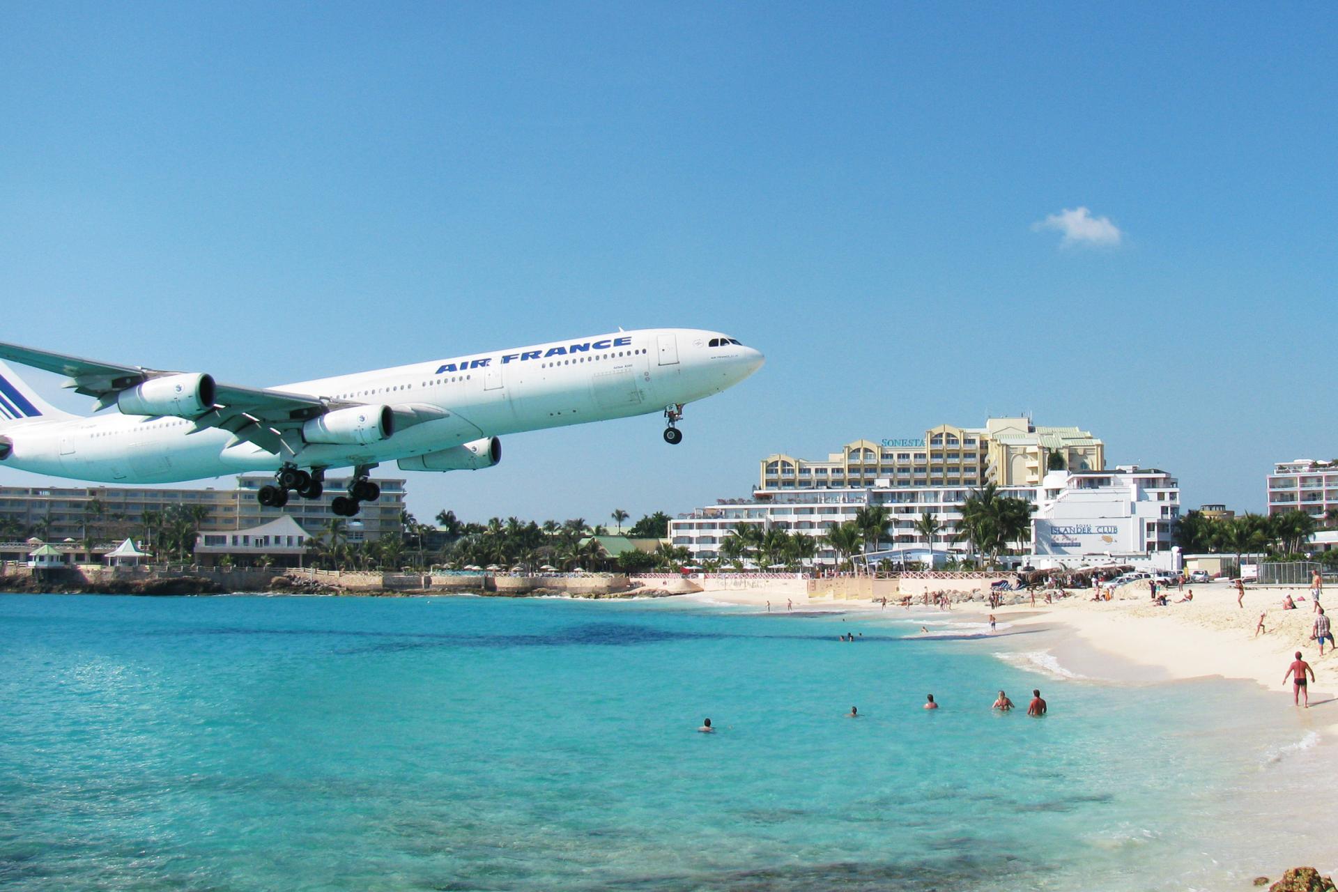 Maho beach 