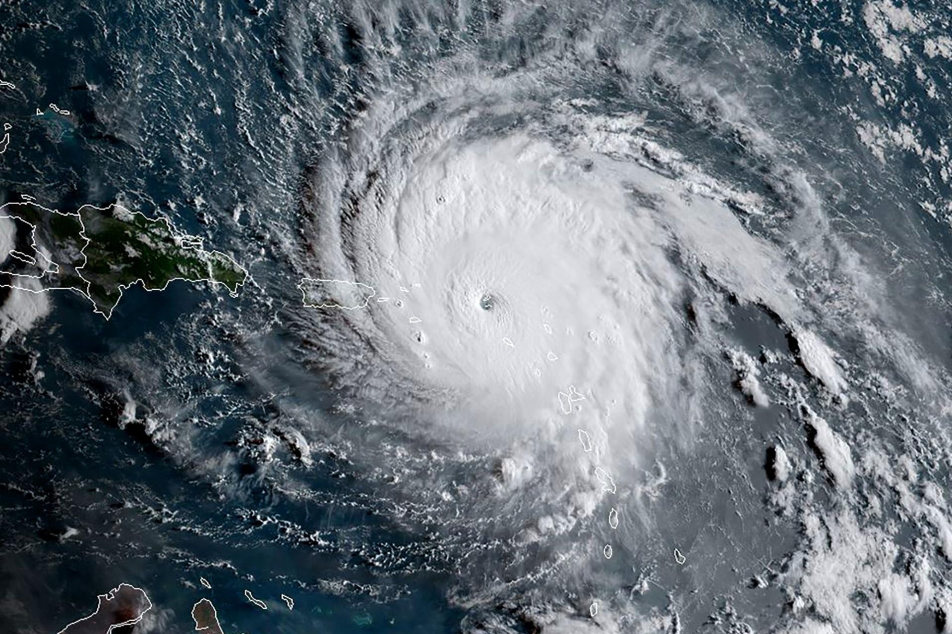 Cyclone - Image satellite