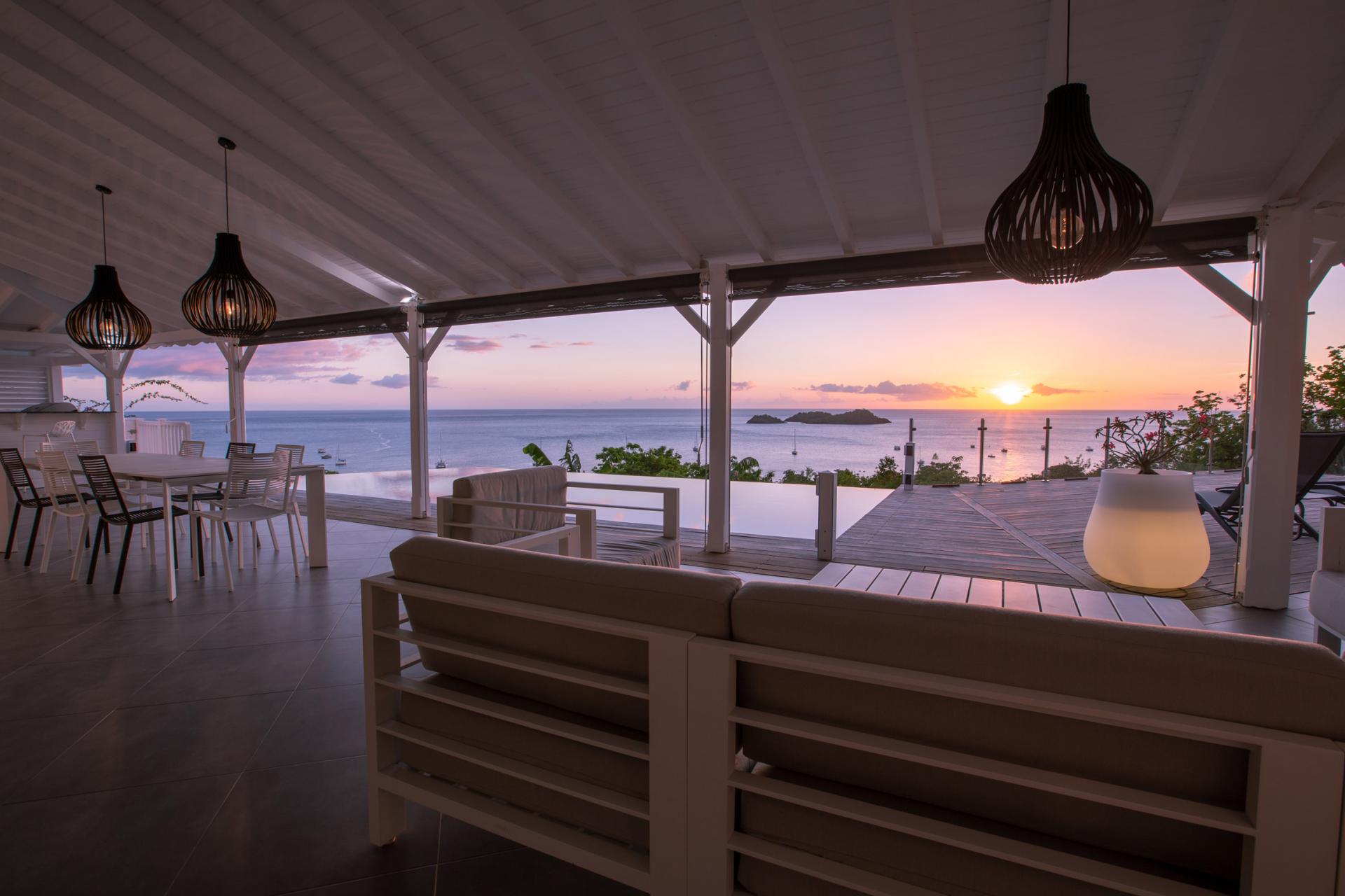 Guadeloupe luxury villa - Sunset over the sea