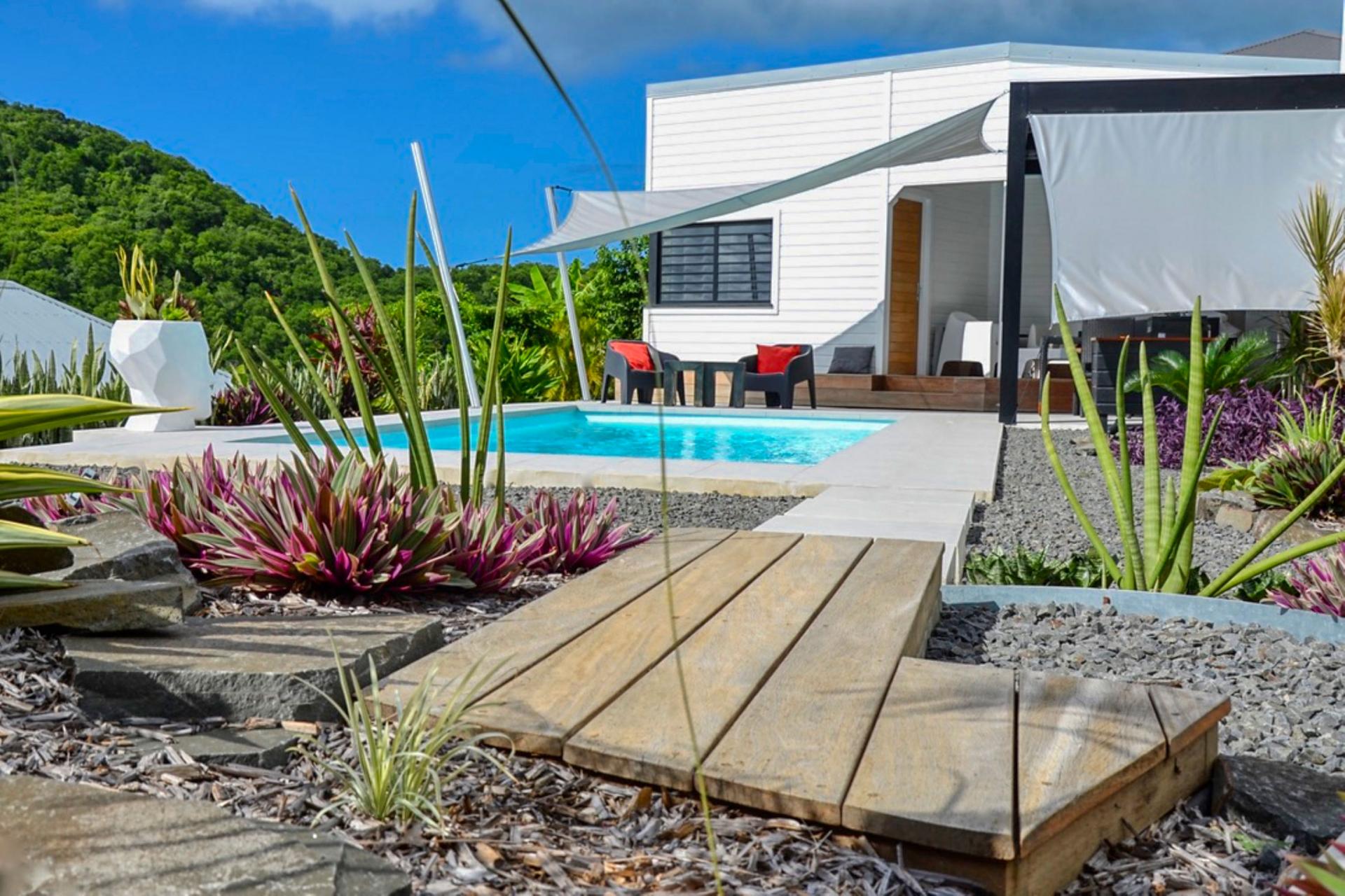 Location-villa-piscine-Deshaies-Guadeloupe_terrasse
