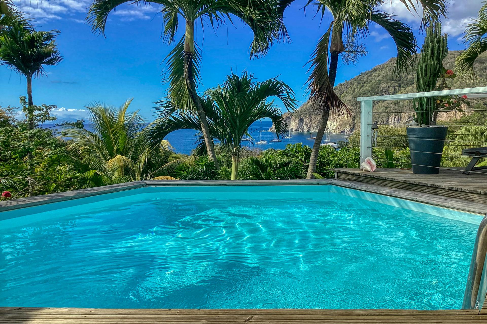 Location Villa Deshaies Guadeloupe piscine vue mer - piscine