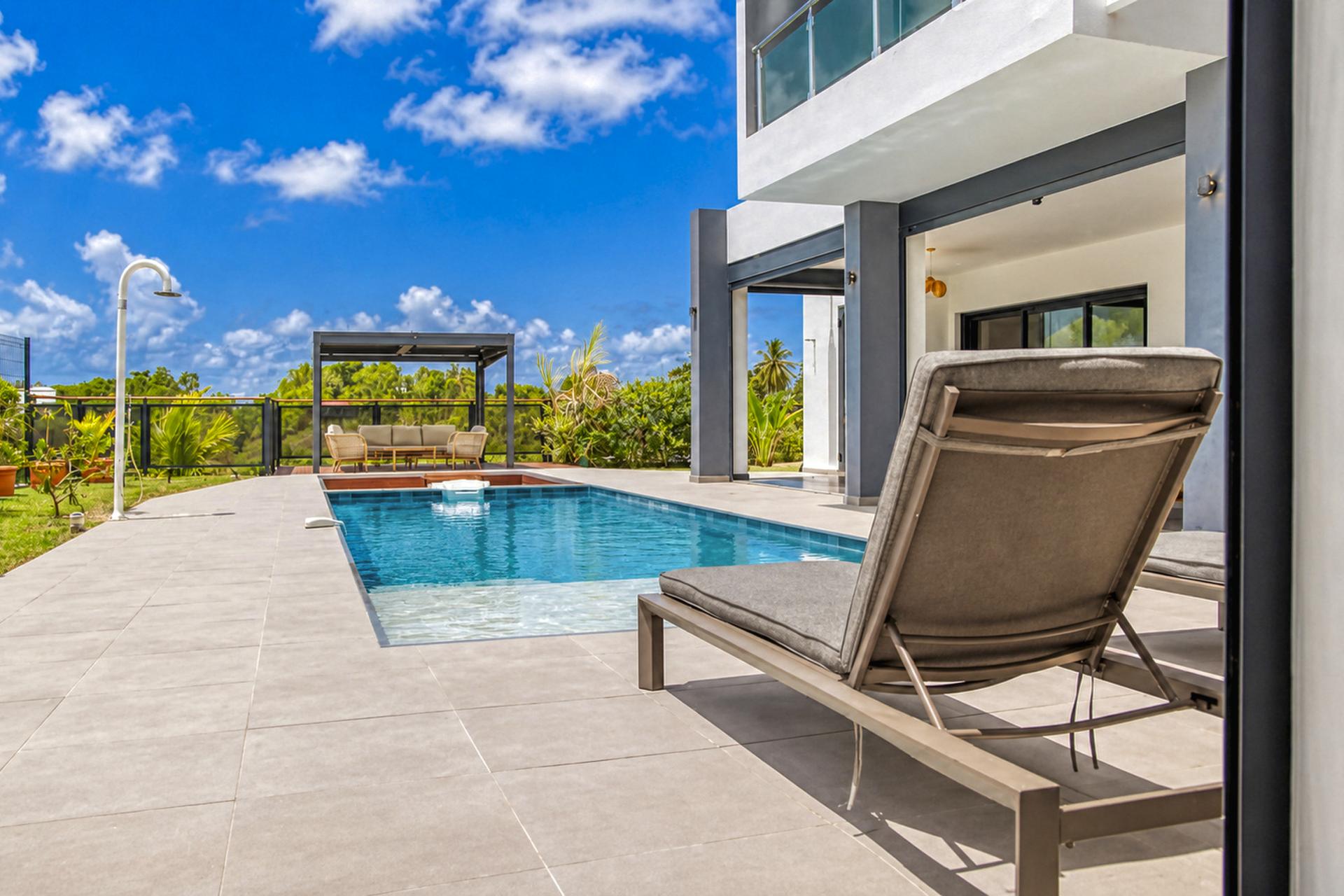 Location villa avec piscine Le Gosier Guadeloupe - Piscine