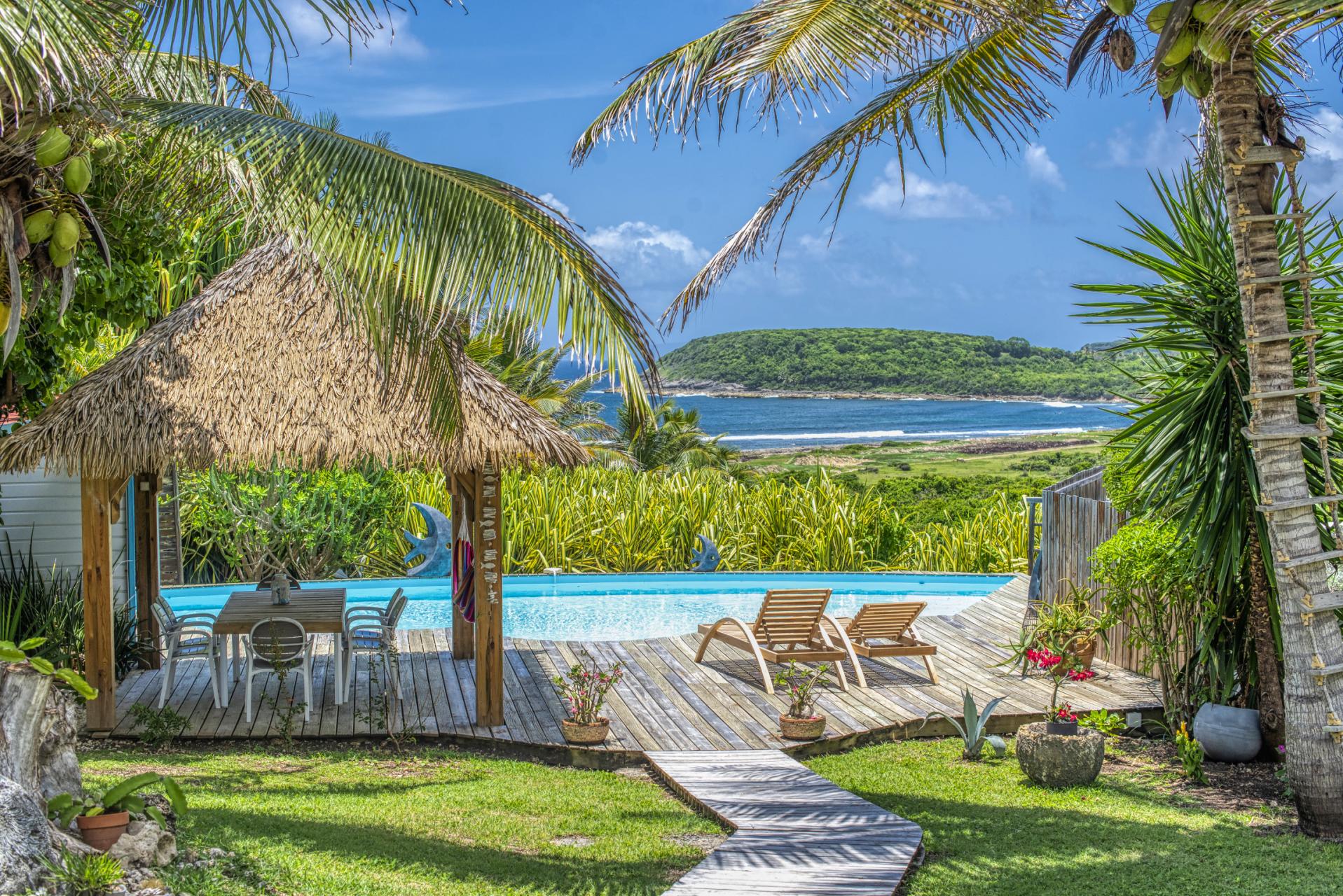 Location villa piscine accès et vue mer Le Moule Guadeloupe_exterieur