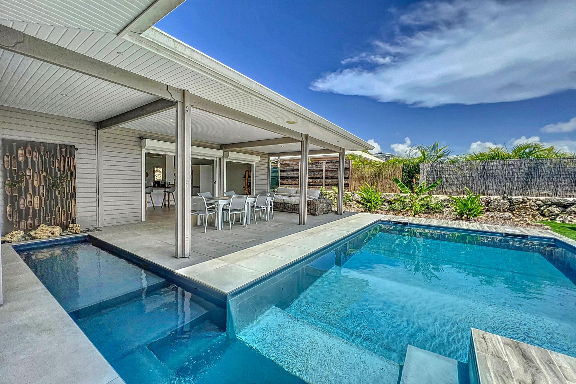 Location villa Sainte Anne Guadeloupe_karukera-vue ensemble