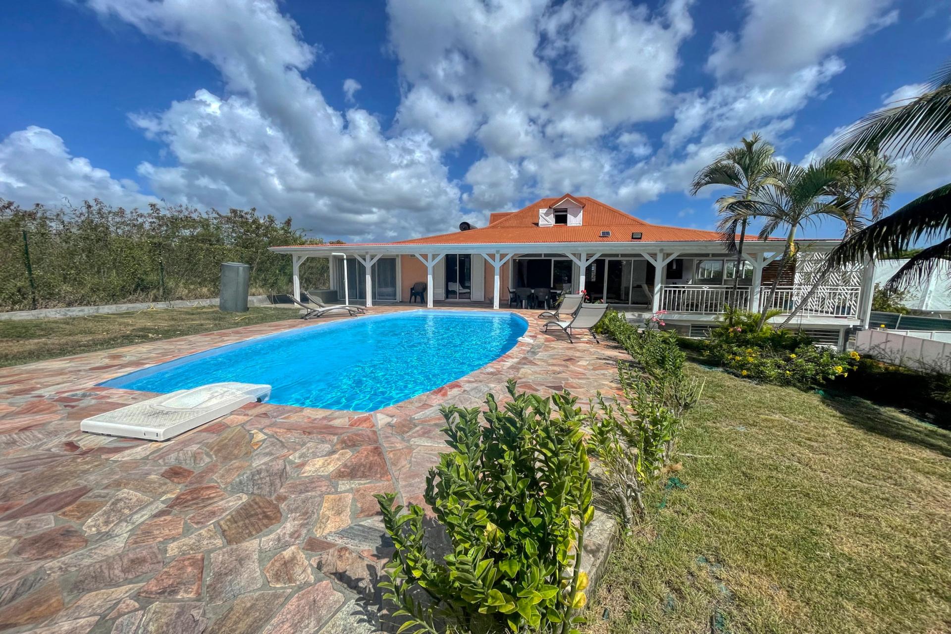 1.Location villa piscine sainte anne guadeloupe_Vue d'ensemble