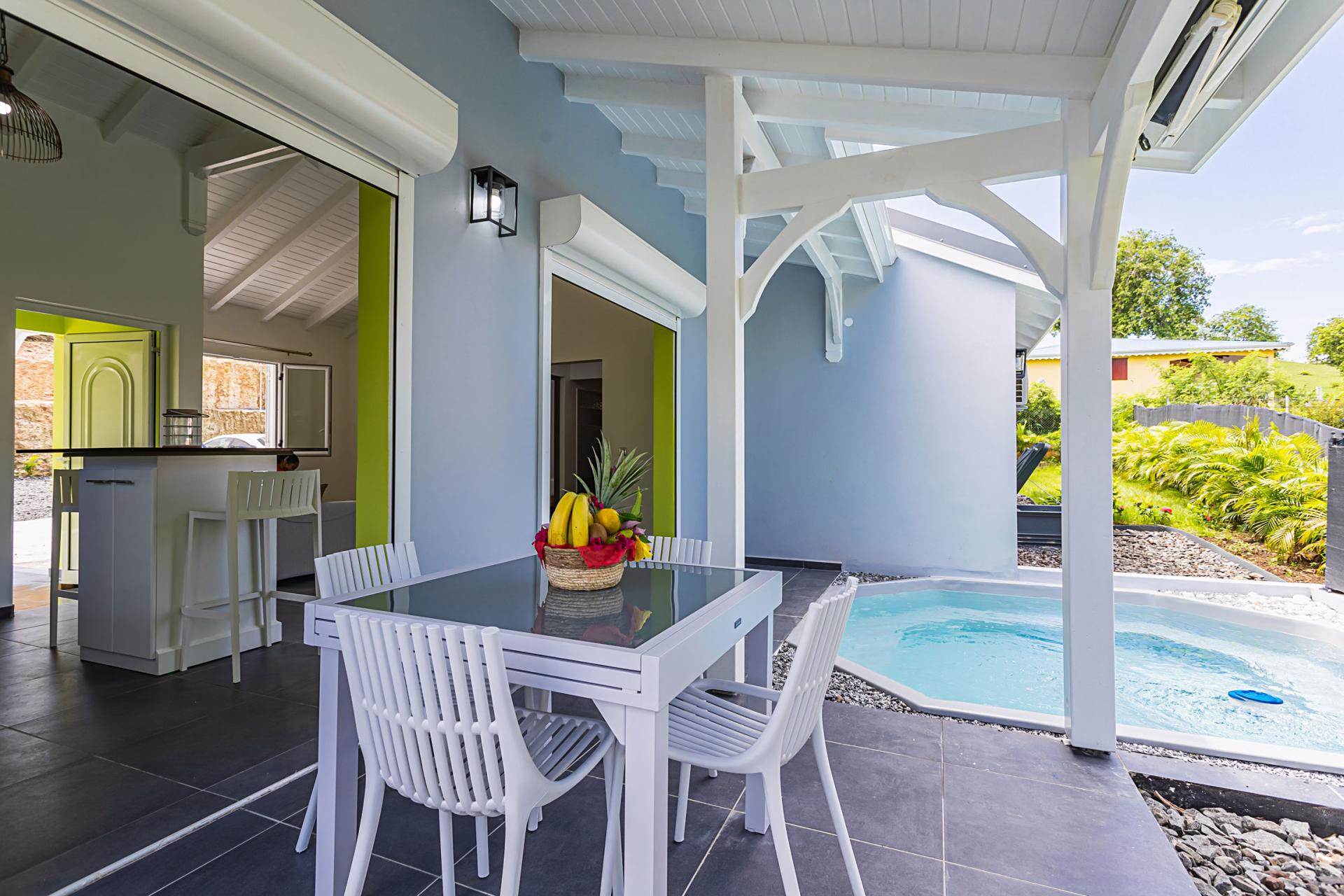 Location villa piscine proche plage Ste Anne Guadeloupe - Piscine