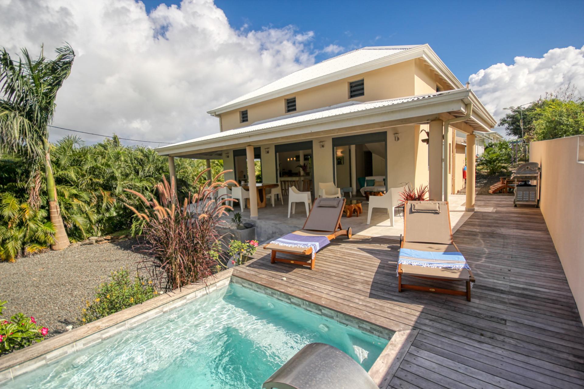 Rent in Guadeloupe villa with jacuzzi - Overview