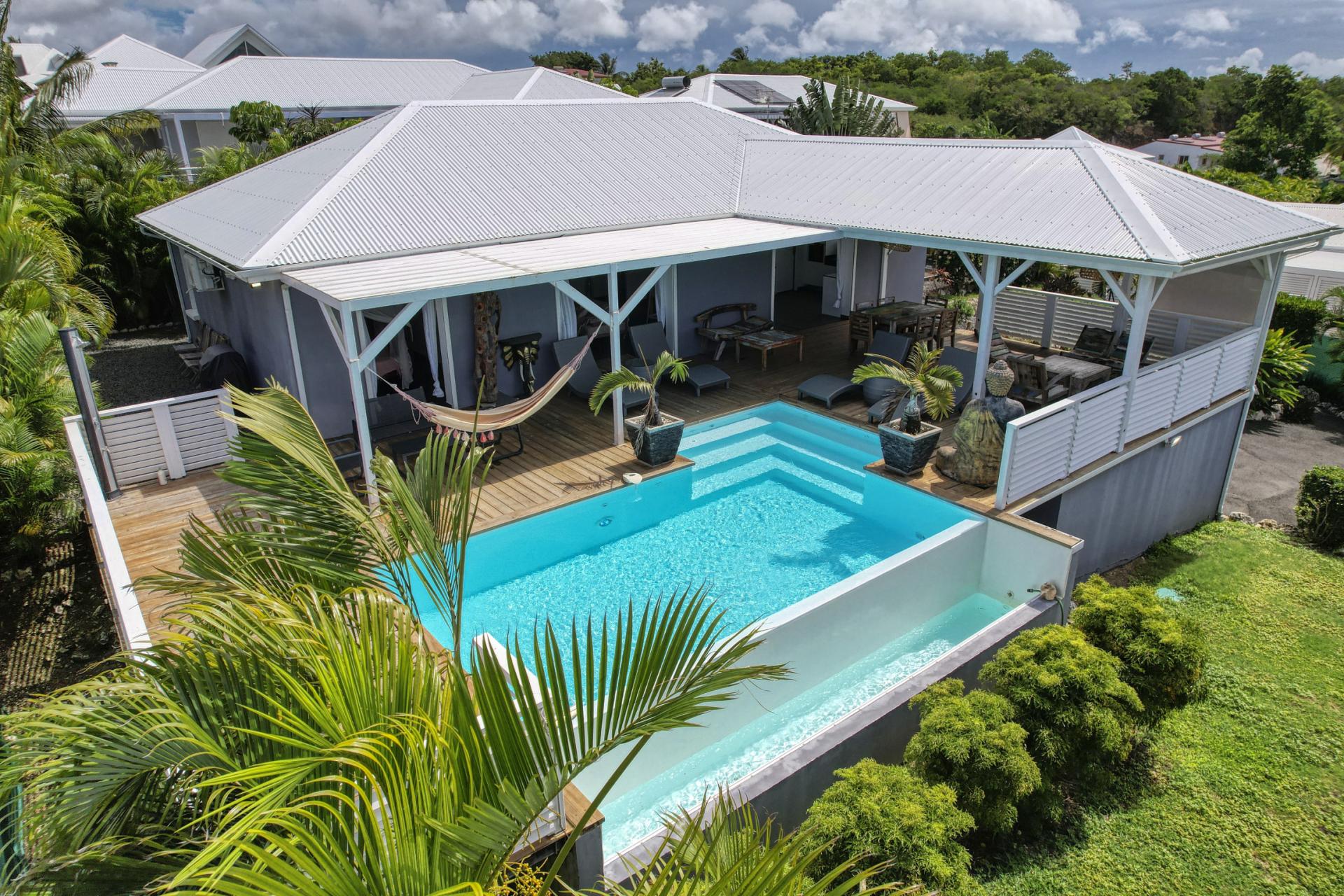 Location Villa 6 personnes avec piscine Saint François Guadeloupe-vue d'ensemble