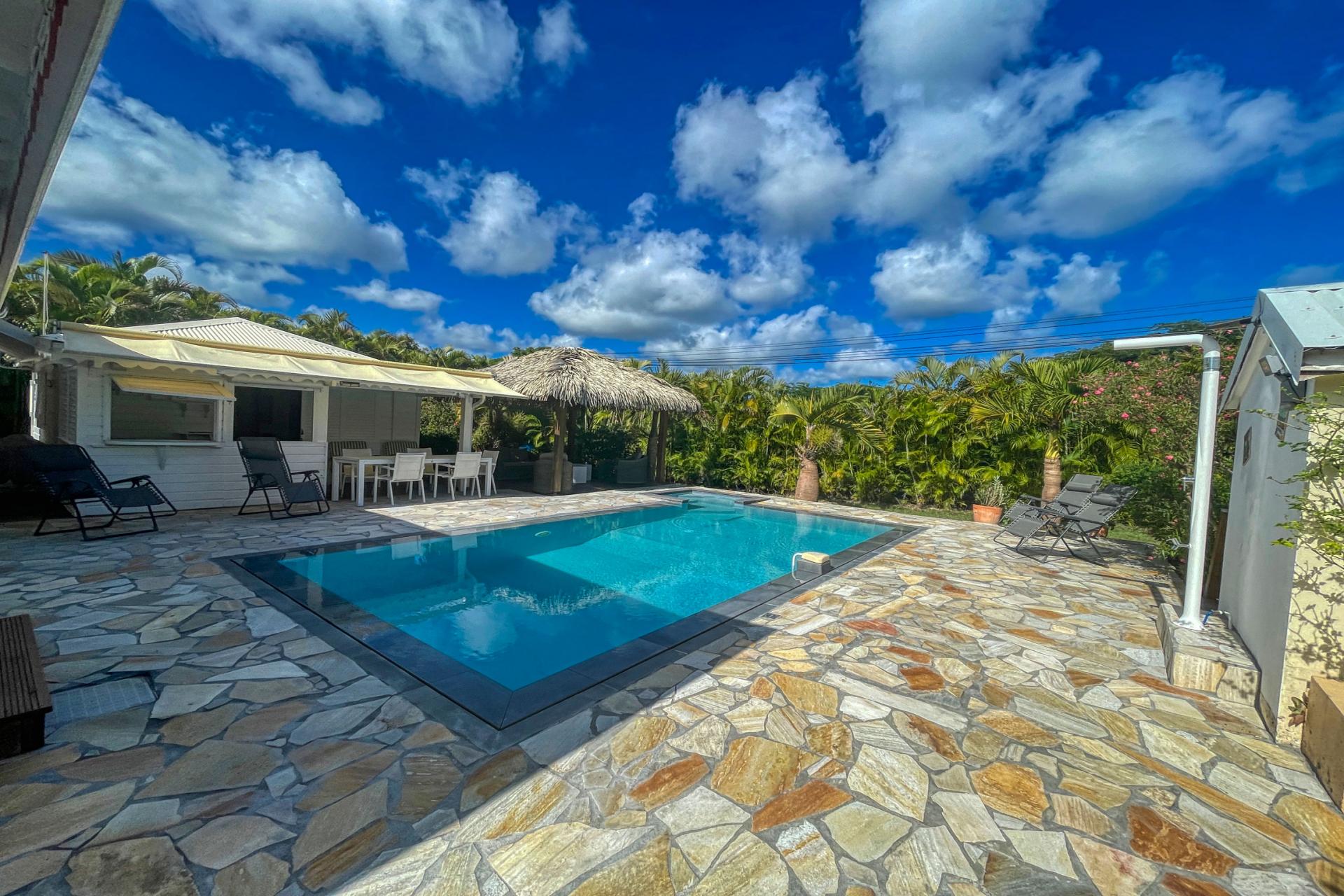 Location villa 4 chambres 11 personnes avec piscine à St François en Guadeloupe - piscine