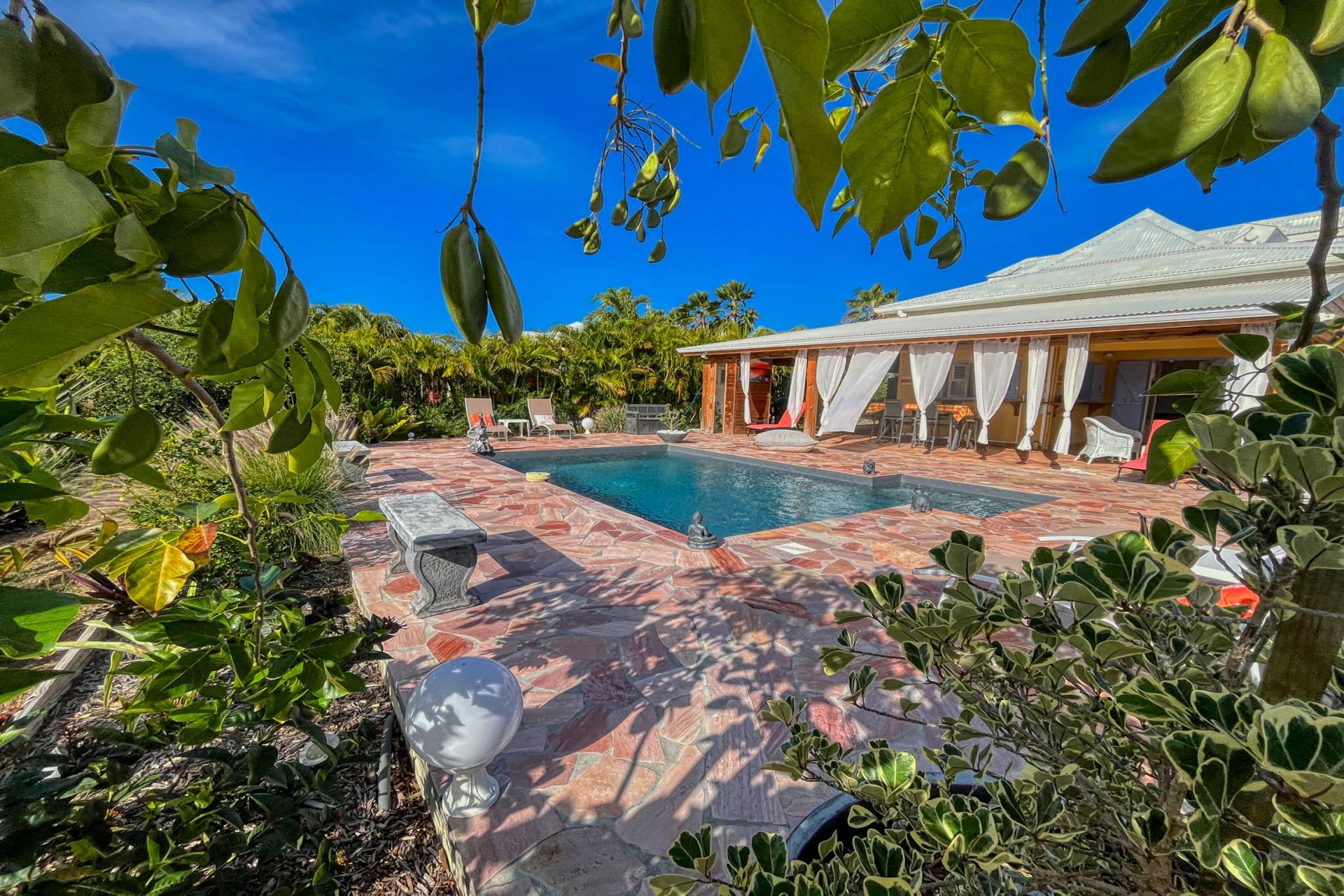 1 Location villa 3 chambres 6 personnes avec piscine à Saint François en Guadeloue - vue d'ensemble