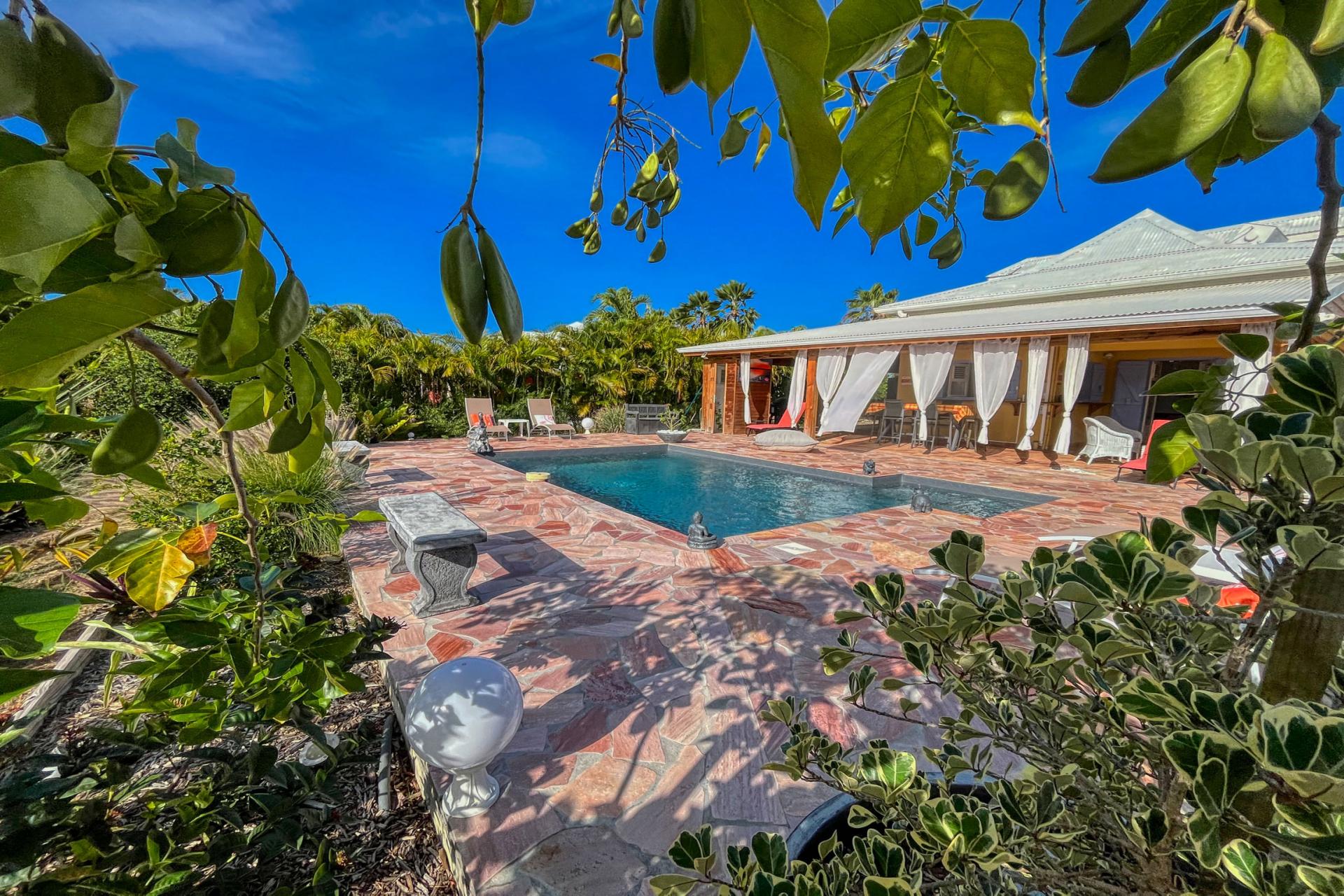 Location villa 3 chambres 6 personnes avec piscine à Saint François en Guadeloupe - vue d'ensemble