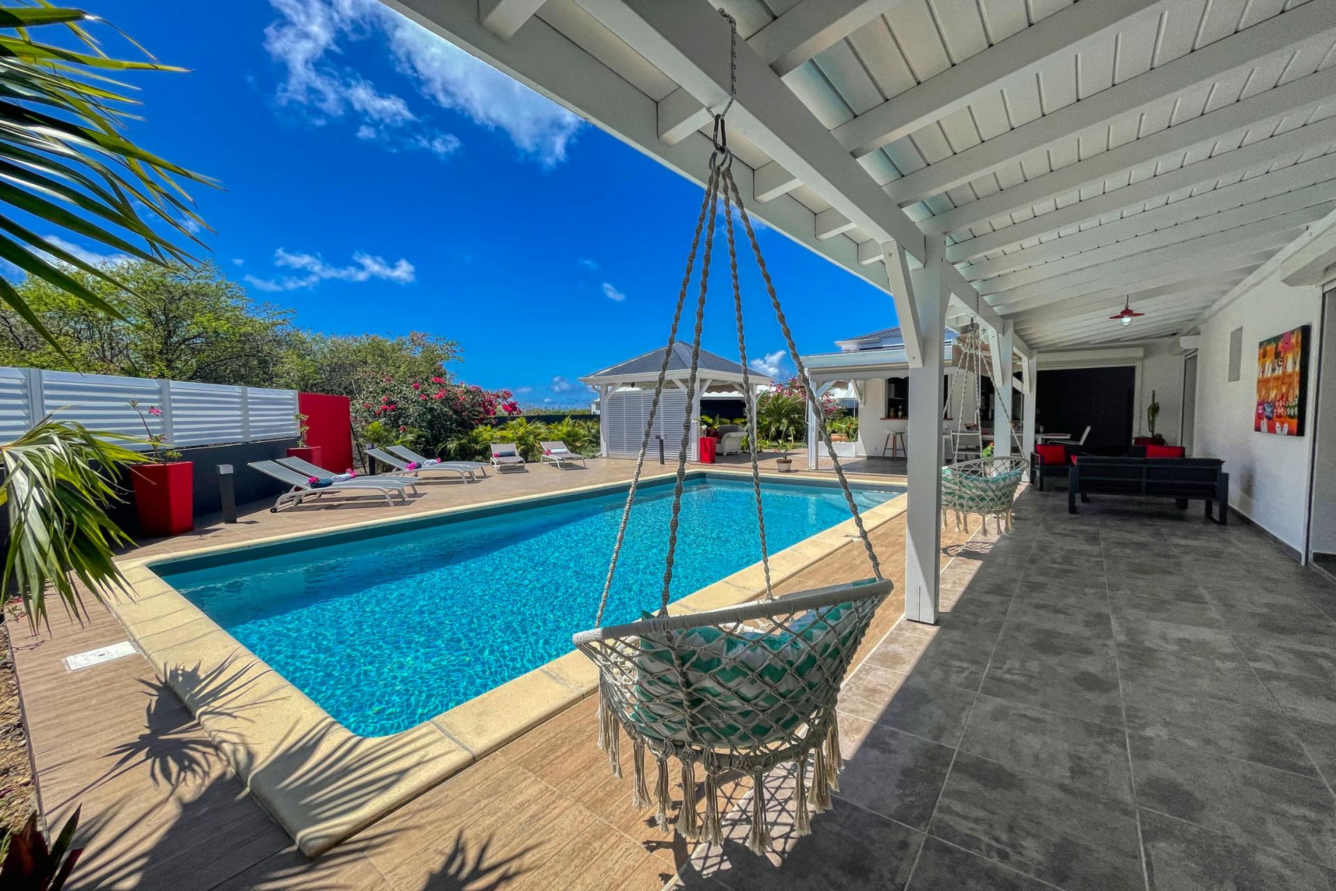 Location villa Guadeloupe Saint François - 3 suites avec salle de douche pour 6 personnes - piscine