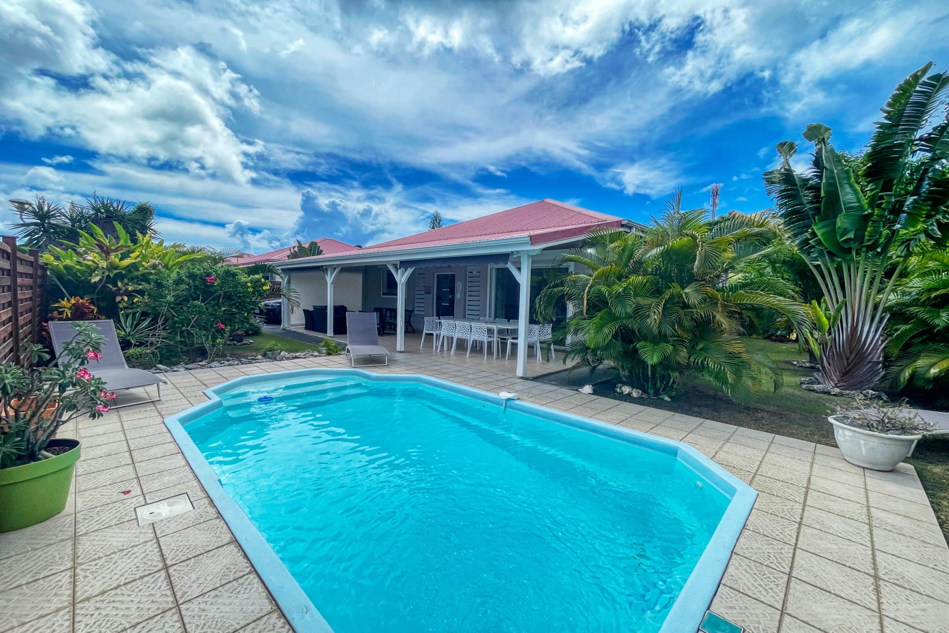 A louer villa 3 chambres Saint François Guadeloupe_ Piscine 