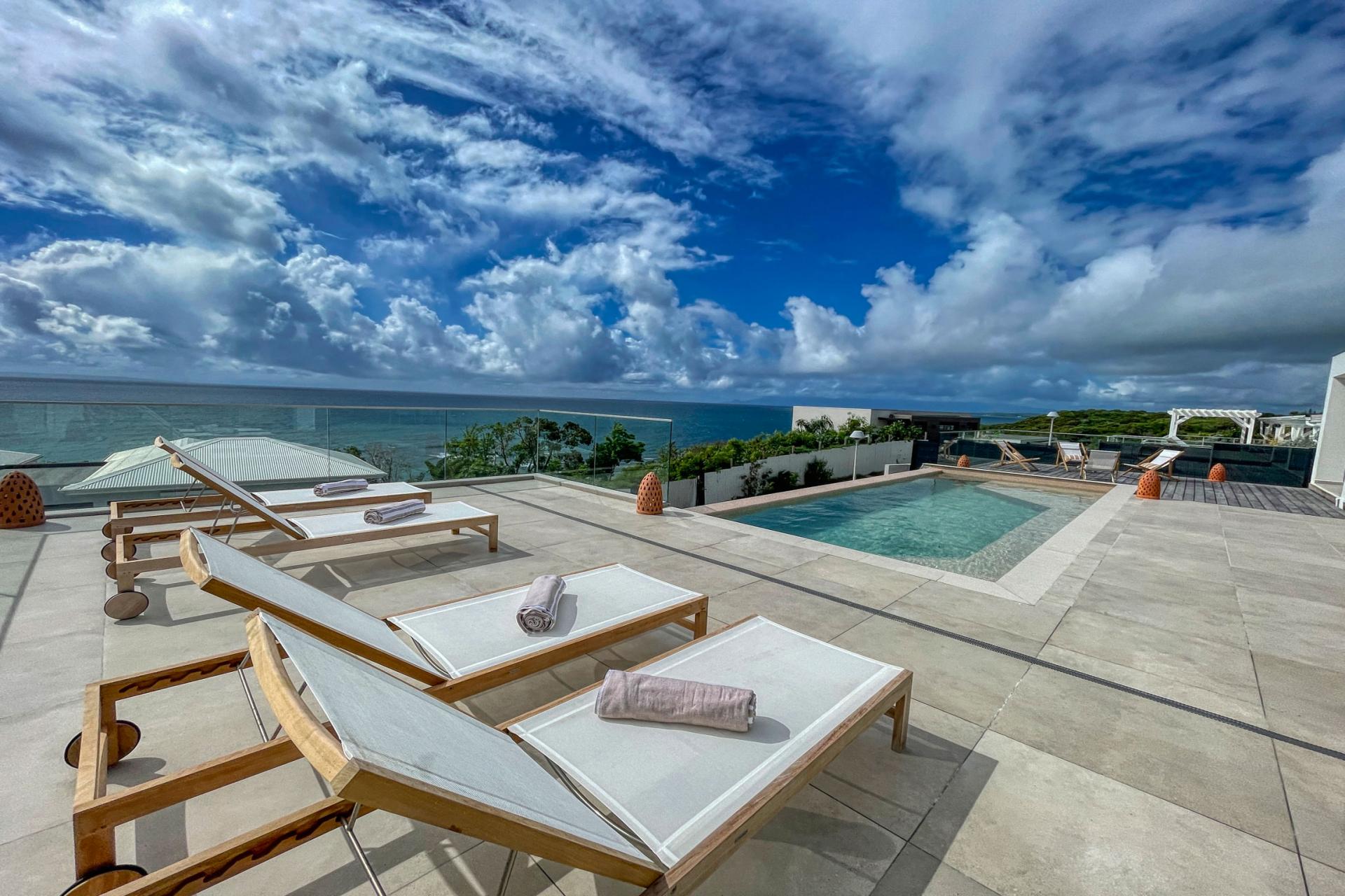 Location-villa-avec-piscine-Saint-François-Guadeloupe_Piscine