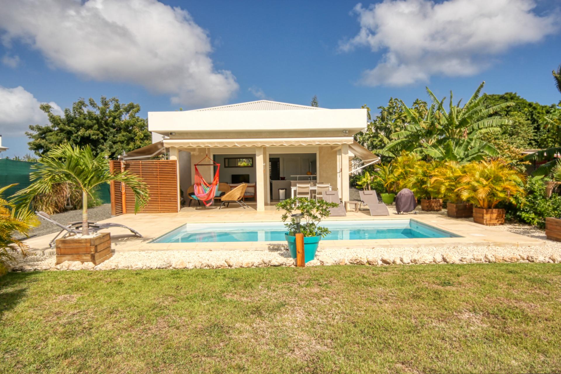 Villa with swimming pool in Guadeloupe - overview