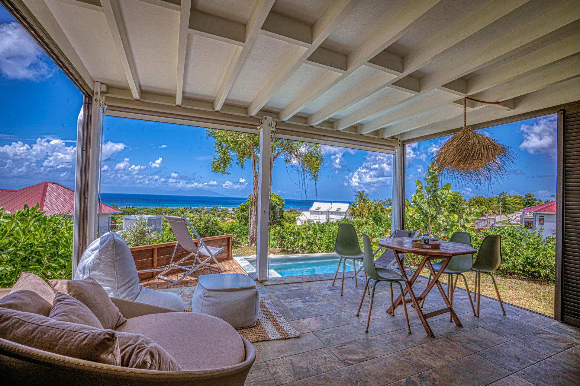 Location bungalow piscine Grand Bourg Marie Galante_ Vue d'ensemble 