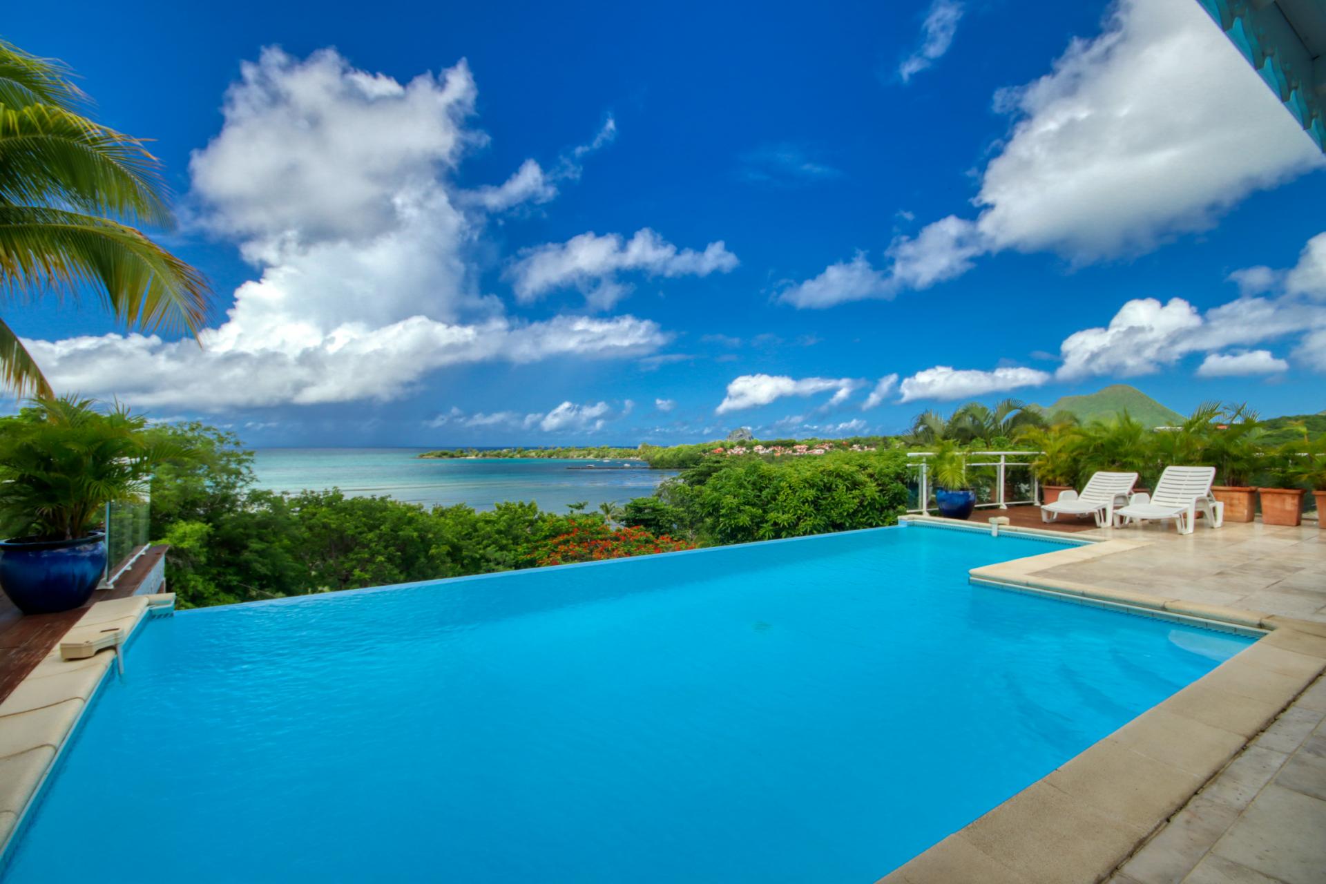 Location villa Martinique - Vue piscine1
