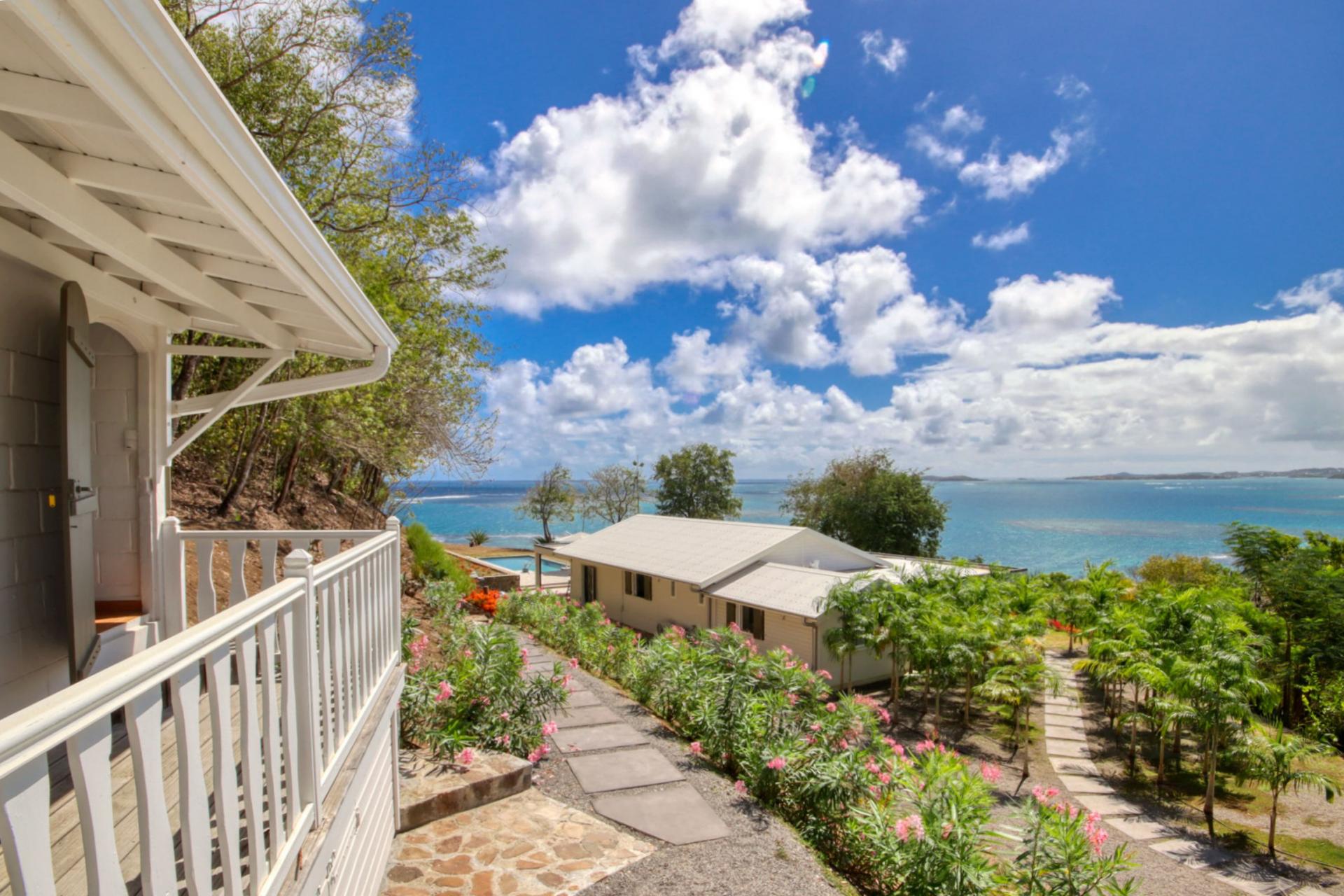 location de villa martinique vue mer bungalow 