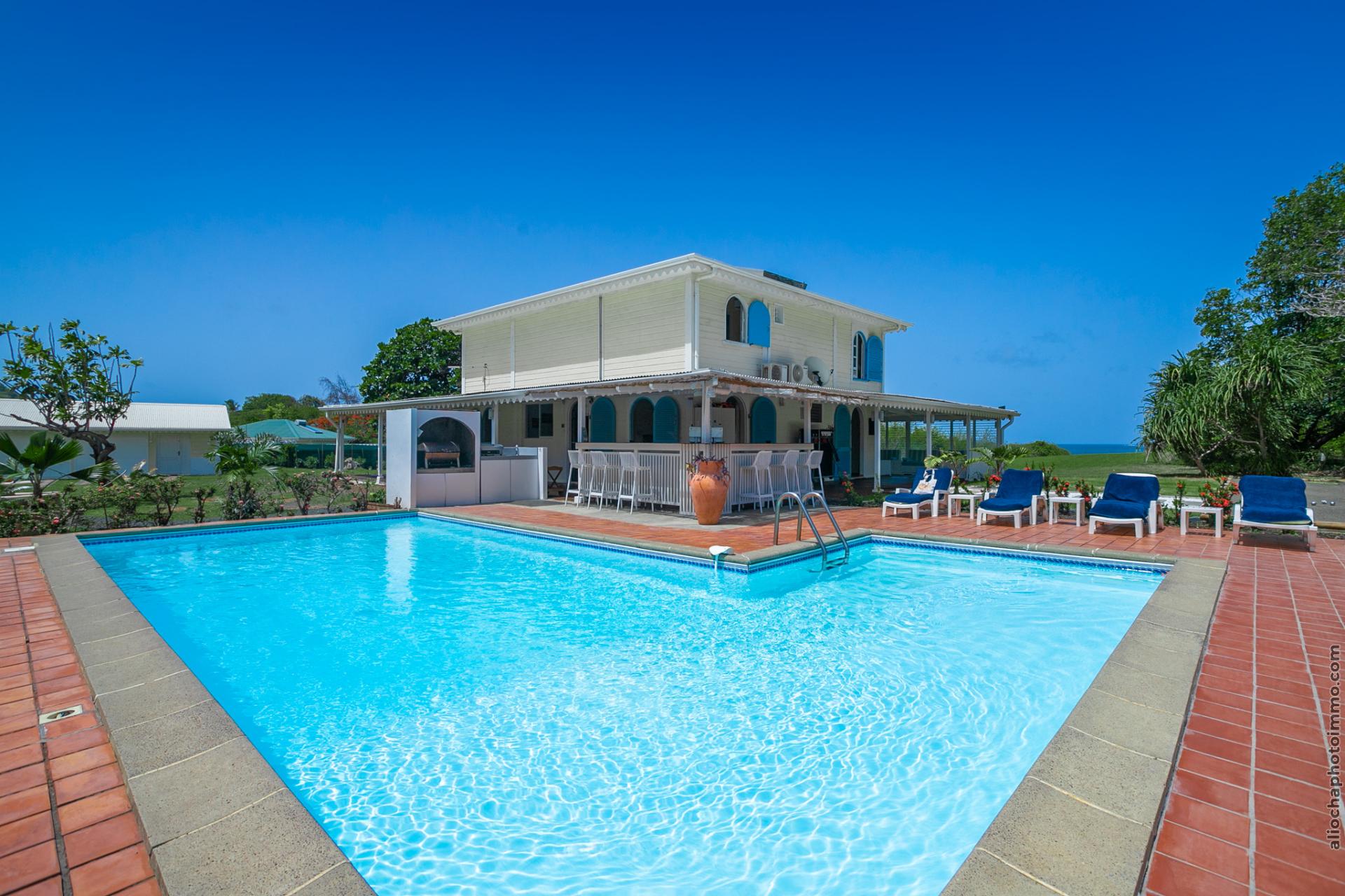 location villa d'exception piscine vue mer - piscine