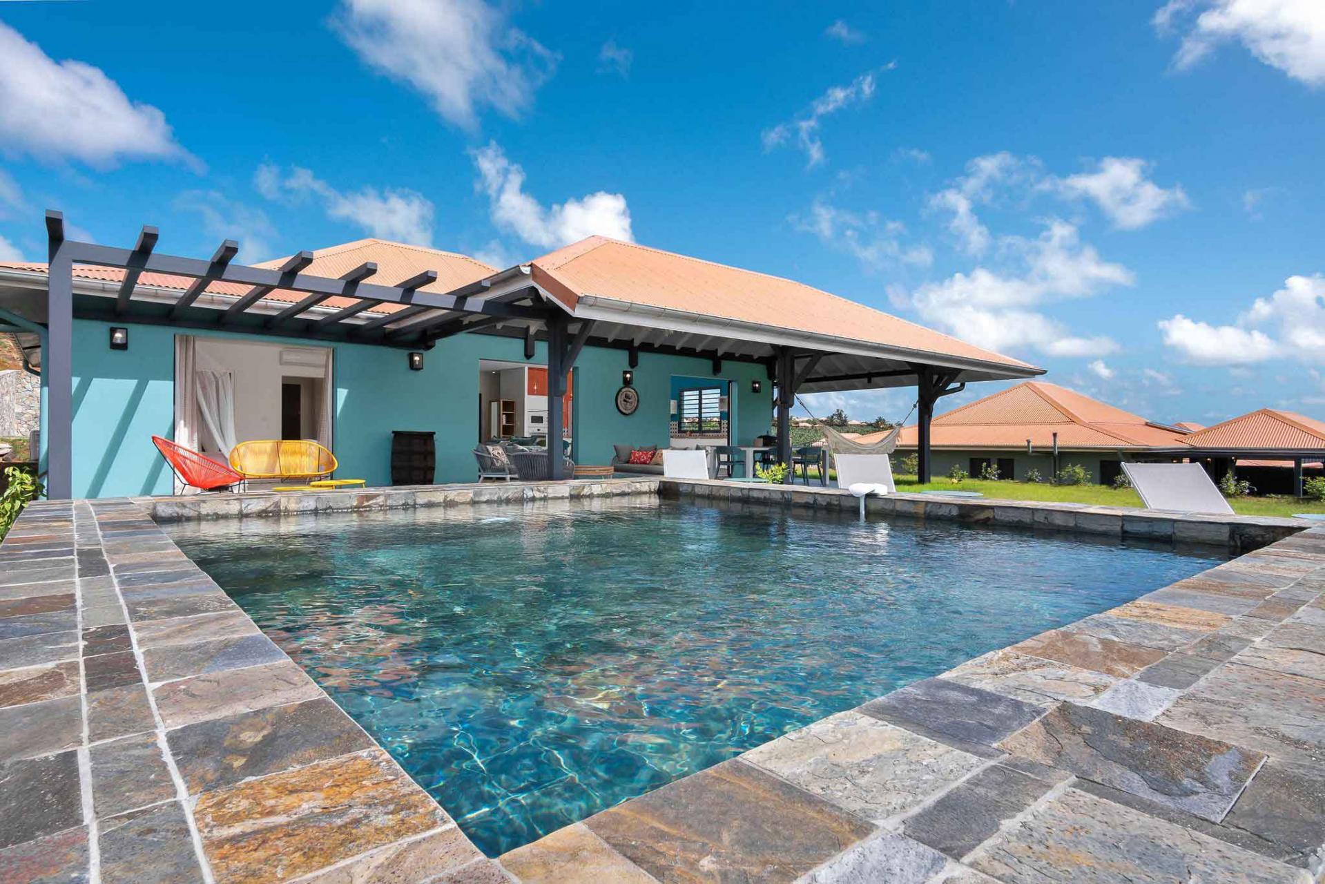 piscine location de villa de luxe au VAUCLIN Martinique 6 personnes avec piscine_04