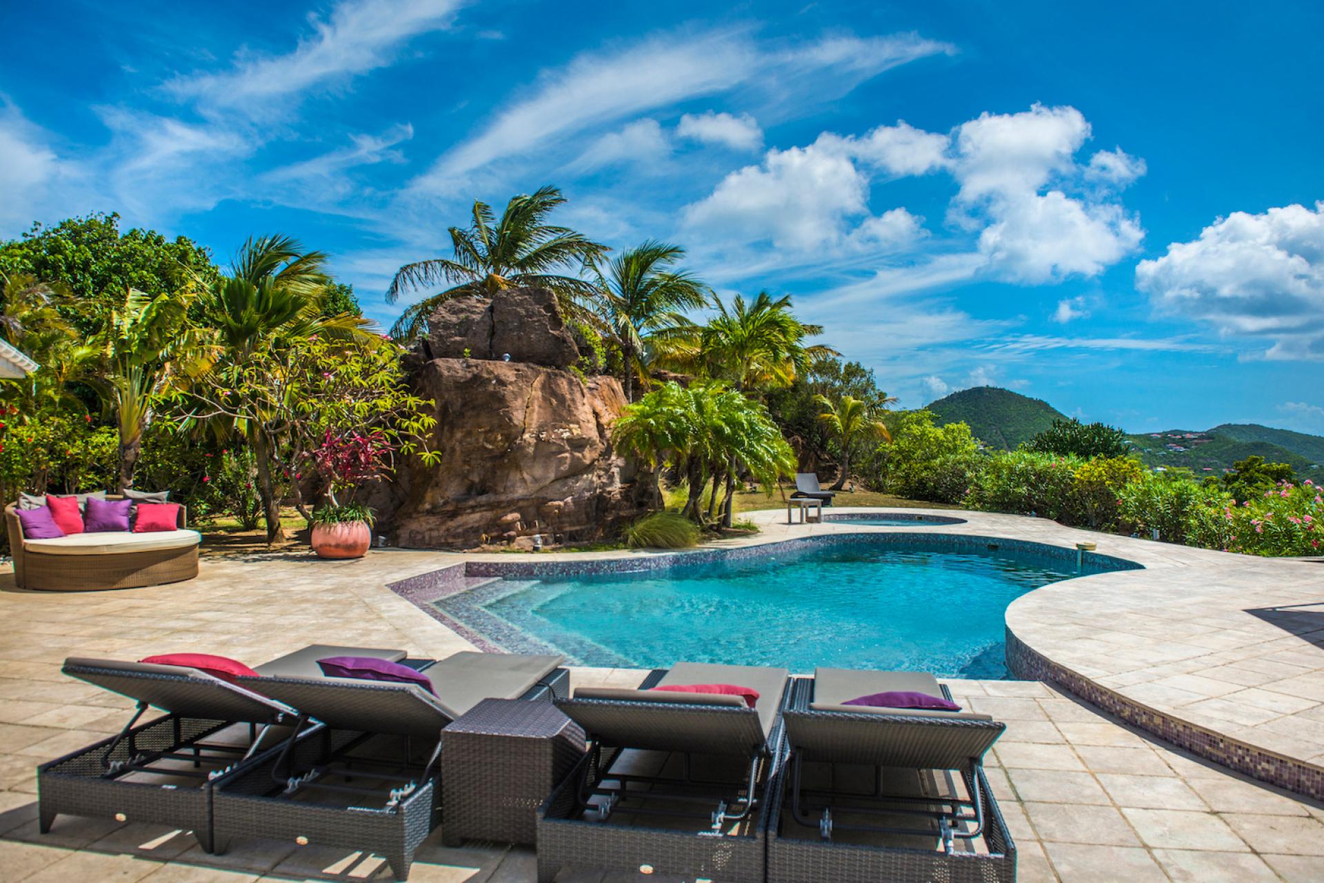 Location villa Pointe Milou - La piscine