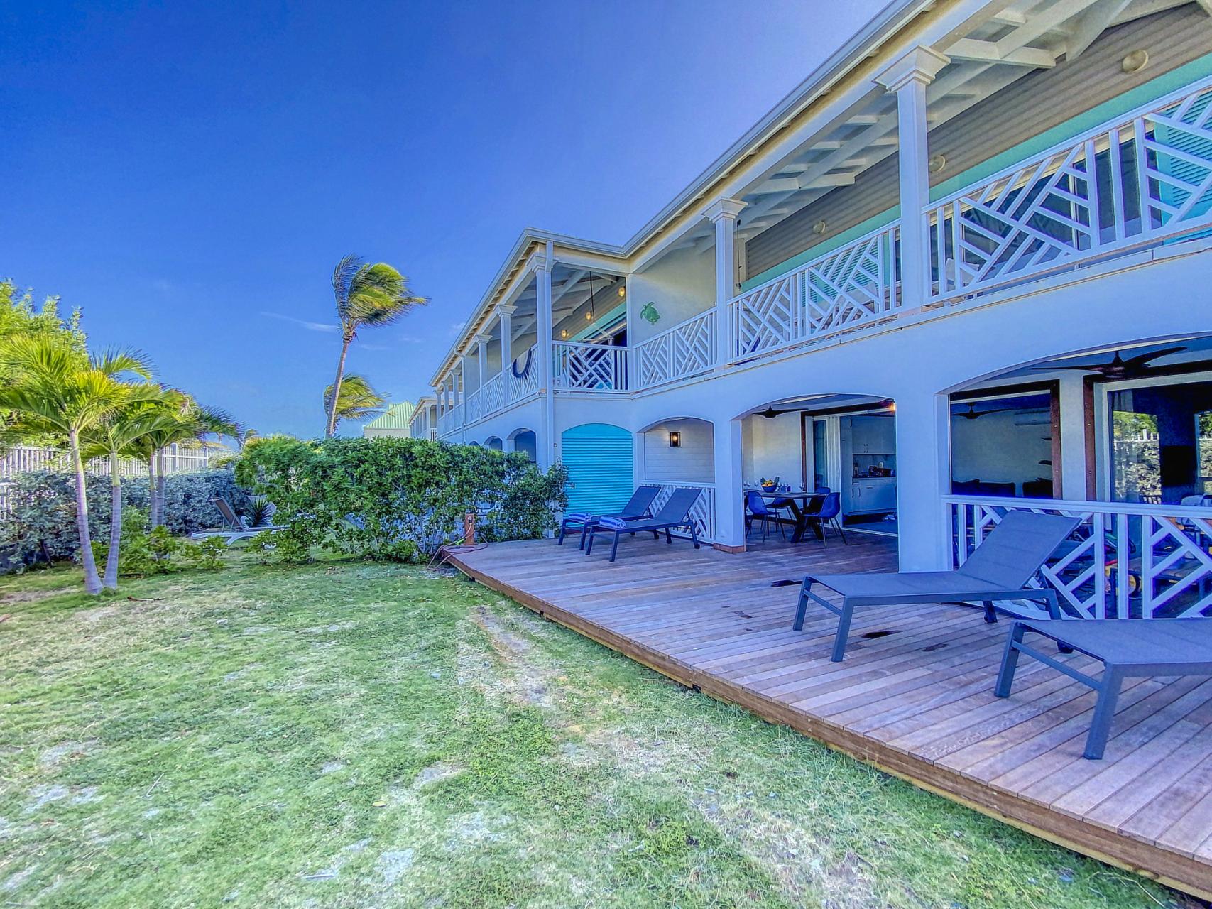 A louer Appartement front de mer Baie Orientale Saint Martin_Terrasse-1