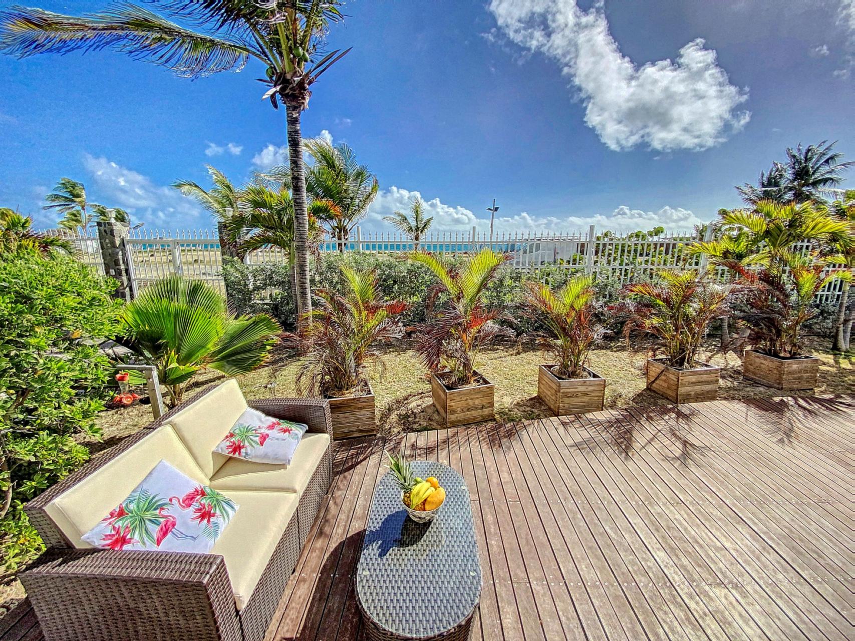 A louer appartement Front de mer BO Saint Martin-terrasse-2